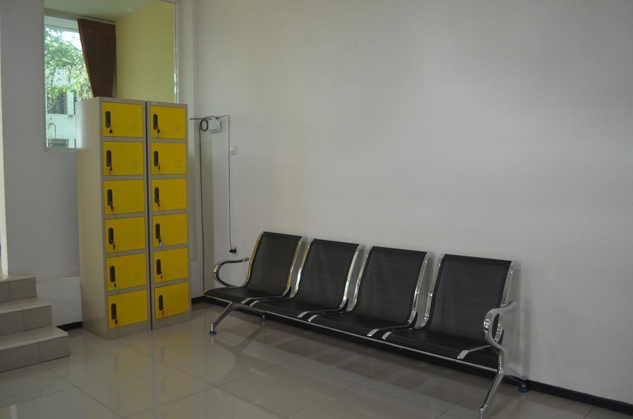 Huize Jon Hostel Маланг Екстер'єр фото